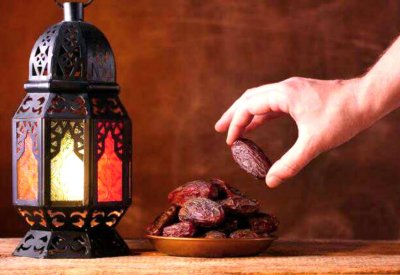 ماهي عقوبة الإفطار جهراً في البحرين؟
