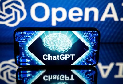 ChatGPT يهدد الوظائف.. لكنه يخلق وظيفة مربحة وسهلة