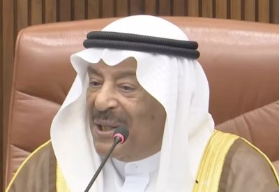 بالفيديو: رئيس الشورى: «اللي استفاد يرفع ايده»