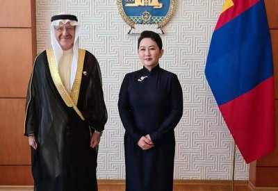 وزير خارجية جمهورية منغوليا تستقبل سفير مملكة البحرين لدى جمهورية منغوليا والمقيم في بكين