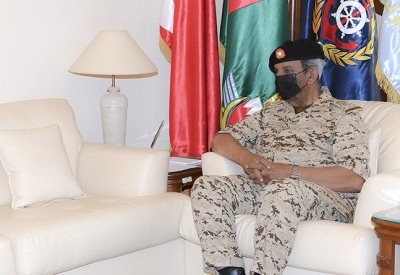 القائد العام لقوة دفاع البحرين يستقبل قائد كتيبة المشاة الآلية الملكية / 1 بالوكالة‎‎