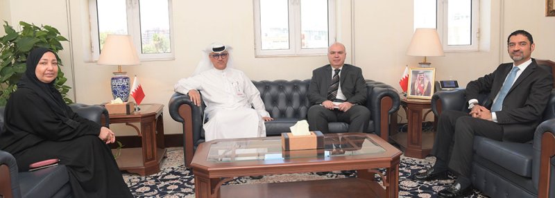 وزير شئون البلديات يستعرض التعاون المشترك مع الممثل المقيم لبرنامج الأمم المتحدة الإنمائي