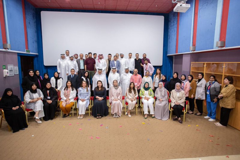 إداريو الجامعة الأهلية يتألقون في أمسية التدريب الممتع