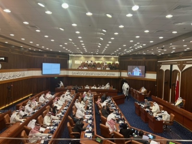 مناقشة عامة لسياسة الحكومة لرفع رواتب المواطنين
