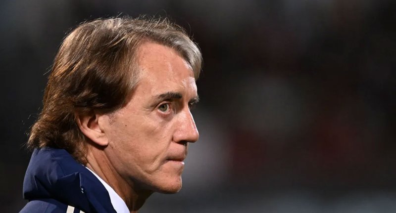 مدرب إيطاليا يحذر من تداعيات قرار الفيفا الخاص بمونديال 2026