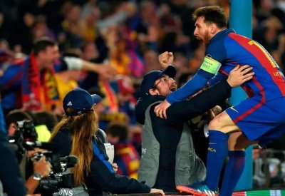 برشلونة يغري ميسي بـ"التذاكر والقمصان" لإعادته من جديد