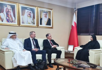 الأمين العام لمجلس التعليم العالي تبحث التعاون المشترك مع جامعة ستراثكلايد