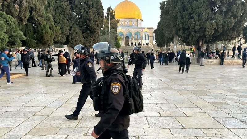 نتنياهو: أعمل على تهدئة الموقف بعد الأحداث في المسجد الأقصى