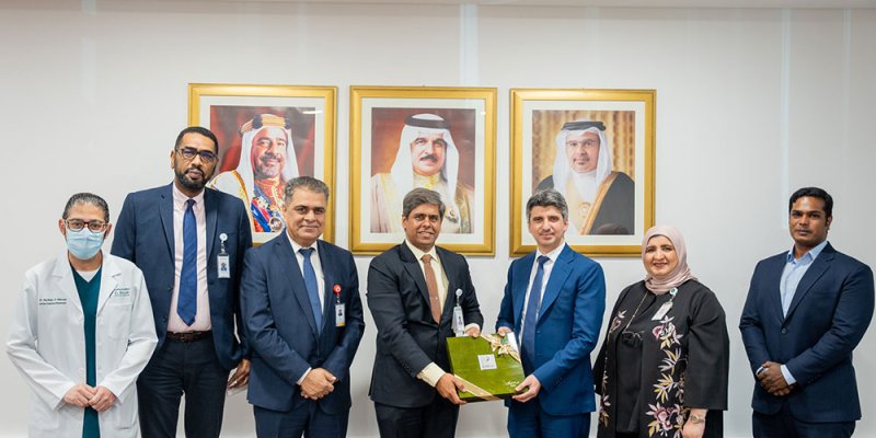 الأنصاري يستقبل الرئيس التنفيذي للمستشفى الملكي التخصصي