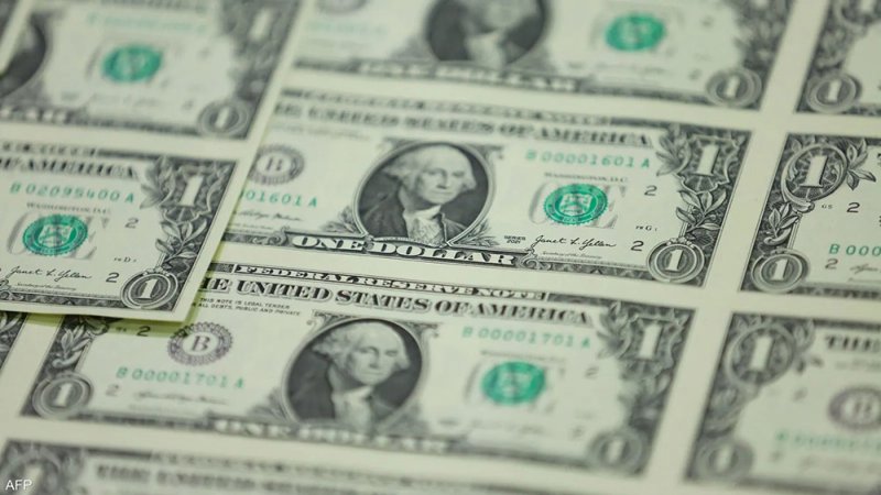 الدولار يتعافى قبيل إعلان بيانات الوظائف الأميركية
