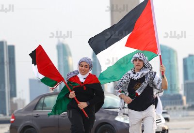 بالصور: البحرينيون في وقفة تضامنية.. لبيك أقصانا
