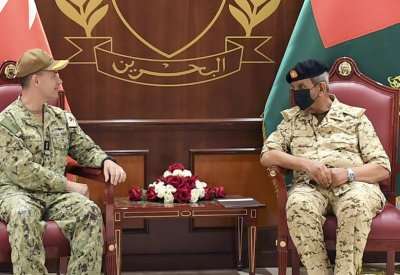القائد العام يستقبل قائد القوات البحرية بالقيادة المركزية الأمريكية قائد الأسطول الخامس‎‎‎‎