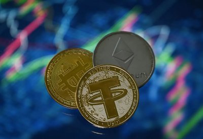 عملة بتكوين تتجاوز 30 ألف دولار للمرة الأولى في 10 أشهر
