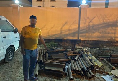 شرطة الجنوبية: القبض على شخص قام بسرقة أعمدة وحواجز حديدية