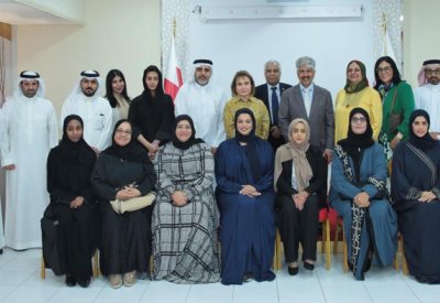 السيد يقدم محاضرة (الإدارة الحديثة) لمشاركي معهد التنمية السياسية