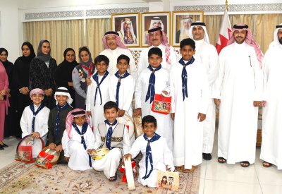 محافظ المحرق يشيد باهتمام المدارس بالتراث الأصيل