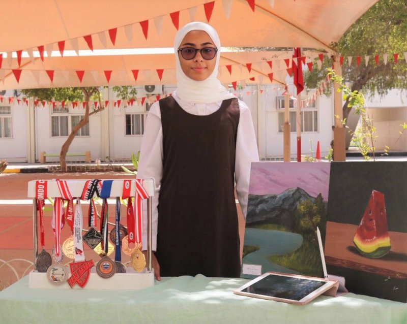 "سماء أحمد" الطالبة الرقمية الموهوبة في إعدادية عالي للبنات