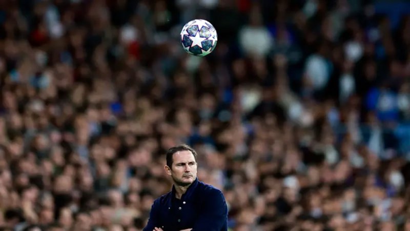 لامبارد يهدد ريال مدريد بـ "أمر استثنائي"