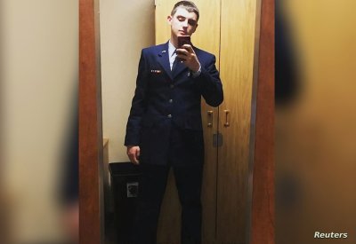 توجيه الاتهام إلى العسكري الأميركي مسرب الوثائق الدفاعية السرية