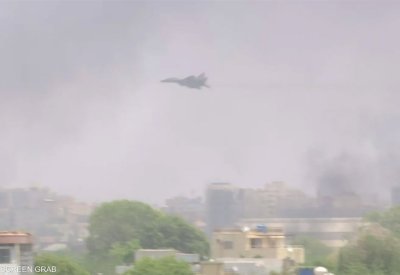 بالفيديو: اشتباكات السودان.. انفجار عنيف بالخرطوم