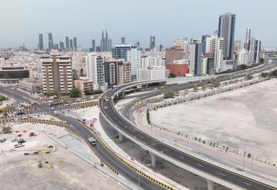 بالصور:  افتتاح الجسر الأحادي الاتجاه ضمن مشروع تطوير شارع الفاتح