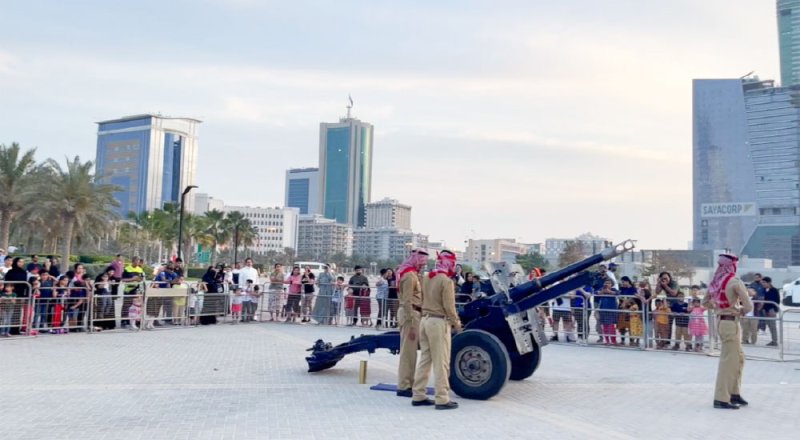 مدفع الإفطار.. في عيون الأطفال