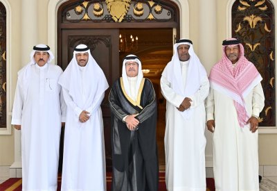 سمو الشيخ علي بن خليفة آل خليفة يستقبل عدد من أهالي الجسرة