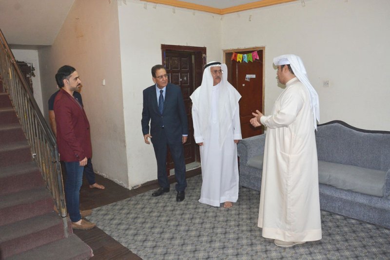 محافظ الشمالية يتفقد أحد المنازل المختارة للصيانة ضمن المشروع الخيري "بيوت"