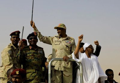جيش السودان يحذر من الأكاذيب.. وحميدتي يدعو لتحرك فوري