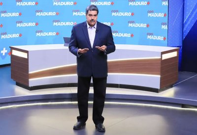 "مع مادورو".. رئيس فنزويلا يقدم برنامجا تلفزيونيا جديدا