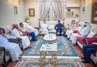 مديرية شرطة محافظة المحرق يزورون مجلس عبدالله العثمان