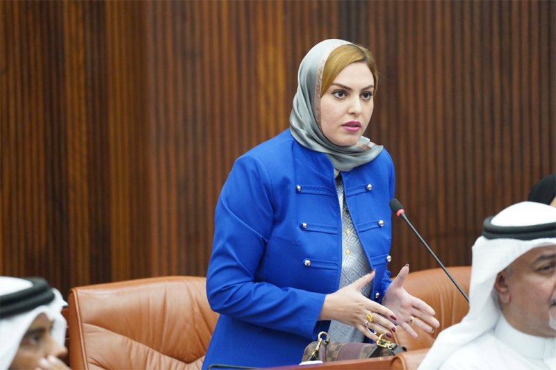 زينب عبدالأمير تؤكد أهمية الاطلاع على "الحساب الختامي"