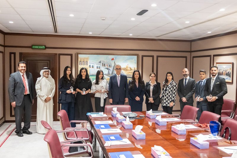 طلاب البكالوريوس في معهد «BIBF» يفوزون بالمركز الأول في تحدي أبحاث CFA