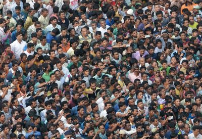 لديها خمس البشرية.. رسميا الهند تتجاوز الصين في عدد السكان