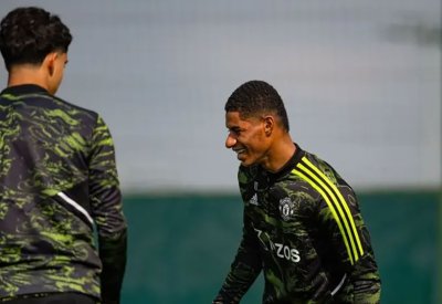 راشفورد يشارك في تدريبات يونايتد قبل مواجهة إشبيلية