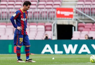 تيباس: على برشلونة بيع لاعبيه لإعادة ميسي