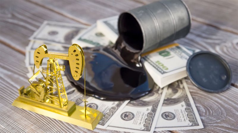 النفط يتكبد خسائر بأكثر من 2 بالمئة وسط توقعات برفع الفائدة