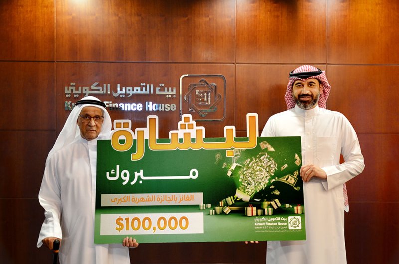 بالصورة: علي السندي يفوز بجائزة لبشارة الشهرية الكبرى بقيمة 100,000 دولار