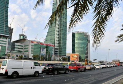 وفاة شخص أثناء قيادته مركبته إثر تعرضه لتوقف القلب الفجائي على شارع الملك فيصل