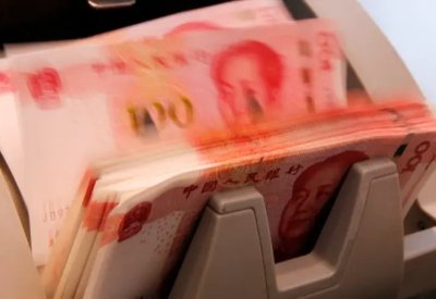 عملة الصين تستحوذ على ربع المدفوعات العالمية في مارس