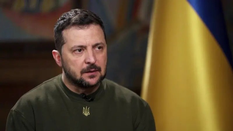 زيلينسكي: بوتين سيخرج خاسراً كما خرج صدام من الكويت