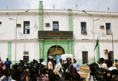 بعد الهجوم عليه.. ما أهمية سجن كوبر في السودان؟