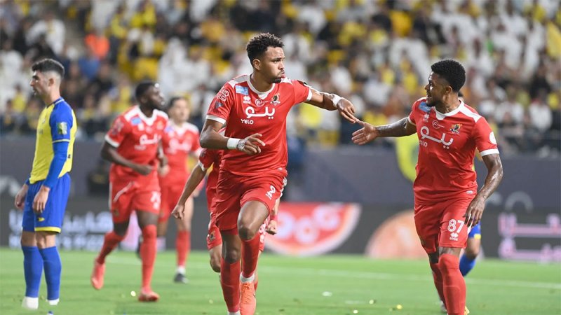 الوحدة السعودي يقصي النصر ويلاقي الهلال في نهائي كأس الملك