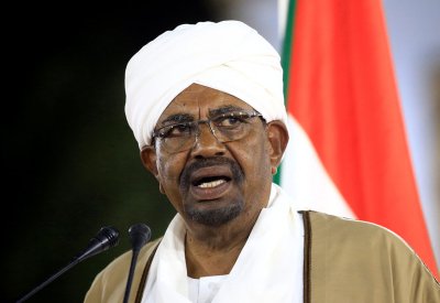 رسميا.. الجيش السوداني يحدد مكان تواجد عمر البشير