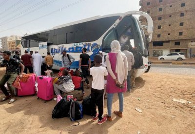 من السودان إلى مصر.. تفاصيل عمليات الإجلاء عبر معبر أرقين