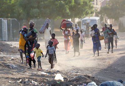 أطفال السودان.. منظمات دولية تحذر من "كارثة إنسانية"