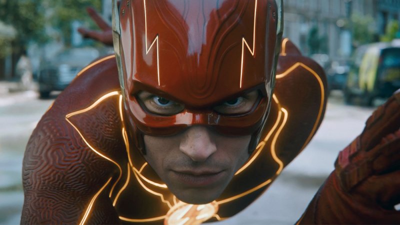 ماذا قال النقاد بعد مشاهدة فيلم "The Flash"؟