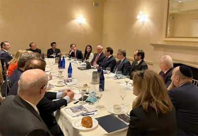 سفير البحرين لدى واشنطن يشارك في جلسة طاولة مستديرة لمنظمة Council for a Secure America