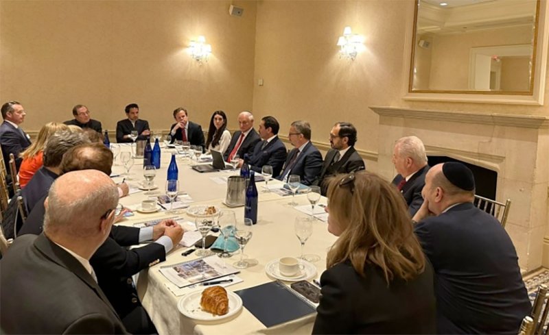 سفير البحرين لدى واشنطن يشارك في جلسة طاولة مستديرة لمنظمة Council for a Secure America
