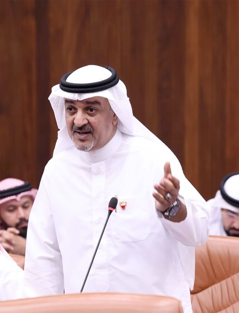 المحفوظ: رفع رواتب المتقاعدين إلى 60% وارجاع الـ3%